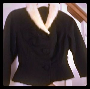 True vintage short jacket with mink collar